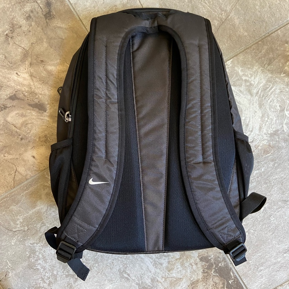 NWOT Trinity Golf Backpack - Picture 2 of 3